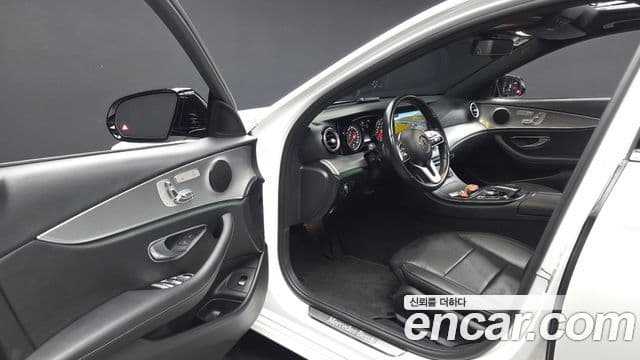 Mercedes-Benz E-Class 2020 — Şəkil 10/20
