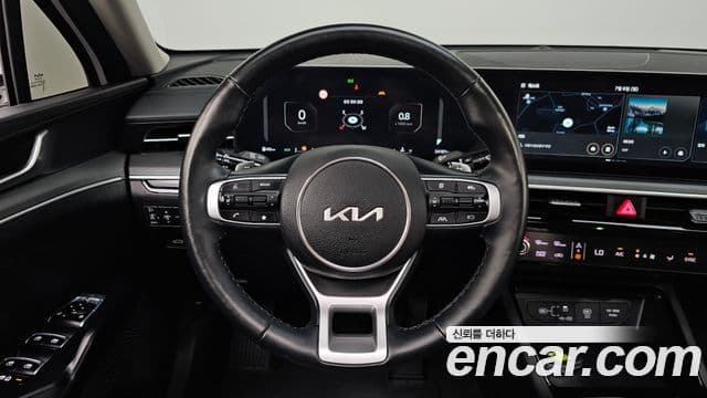 Kia K5 2024 — фото 13 из 20