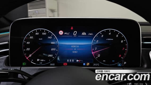 Mercedes-Benz E-Class 2026 — ფოტო 8/20