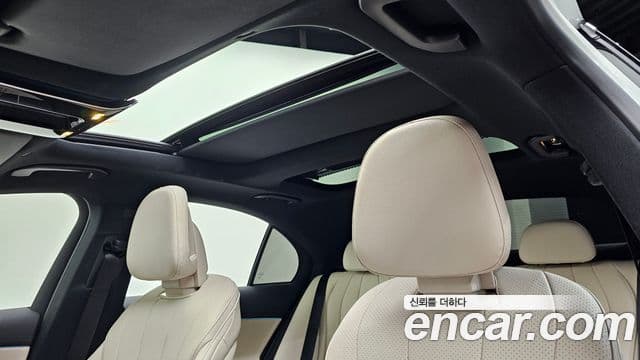 Mercedes-Benz E-Class 2026 — ფოტო 19/20