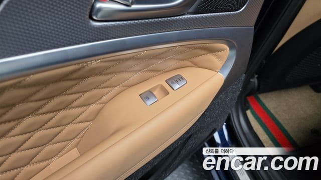 Genesis G70 2020 — Şəkil 19/20