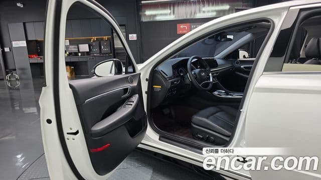 Hyundai Sonata 2019 — фото 10 из 20