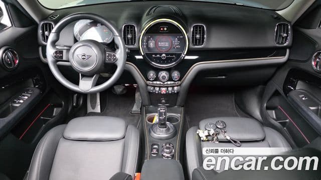 Mini Cooper Countryman 2022 — фото 7 из 20