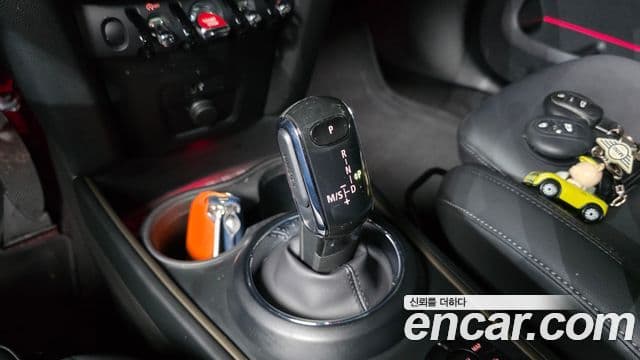 Mini Cooper Countryman 2022 — фото 9 из 20