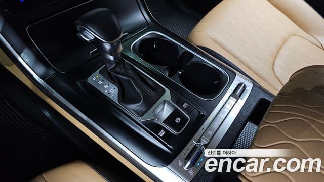 Kia Carnival 2021 — Şəkil 9/20