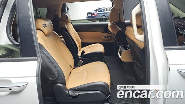 Kia Carnival 2021 — Şəkil 10/20