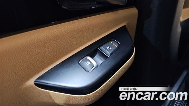 Kia Carnival 2021 — Şəkil 19/20