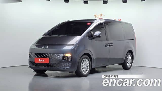Hyundai Staria, 2023