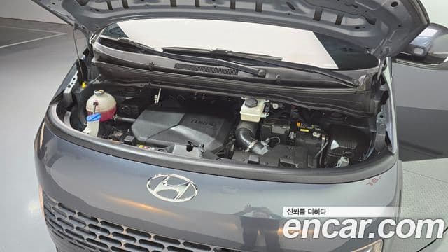 Hyundai Staria 2023 — фото 6 из 20