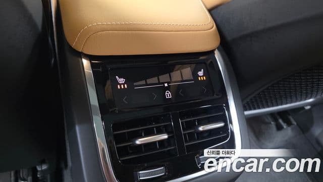 Volvo XC60 2025 — Photo 17/20