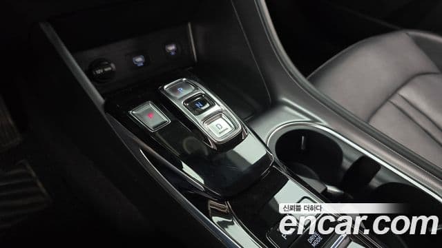 Hyundai Sonata 2021 — ფოტო 9/20