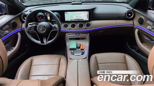 Mercedes-Benz E-Class 2022 — фото 7 из 20