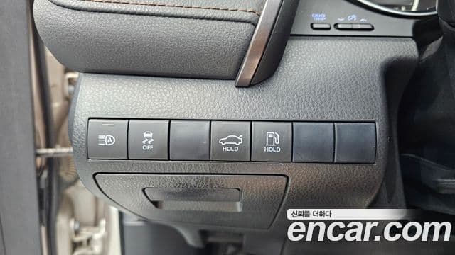Toyota Camry 2018 — Şəkil 10/20