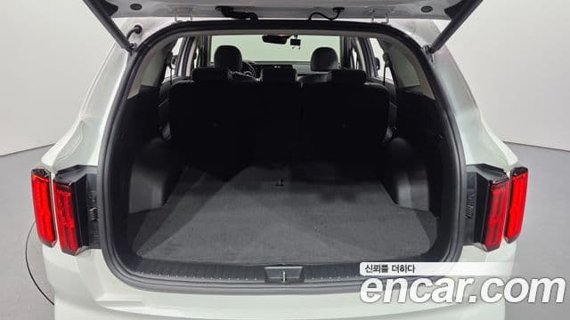 Kia Sorento 2021 — Şəkil 18/20