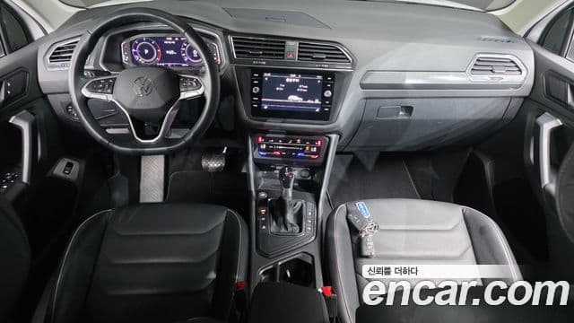 Volkswagen Tiguan 2022 — фото 10 из 20
