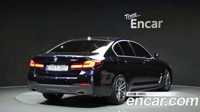 BMW 5 Series 2021 — Фото 1/20