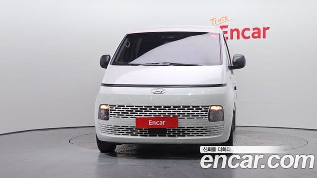 Hyundai Staria 2023 — Фото 3/20