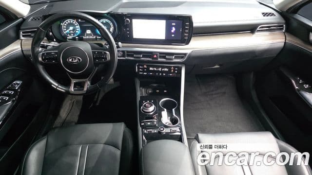 Kia K5 2020 — ფოტო 7/20