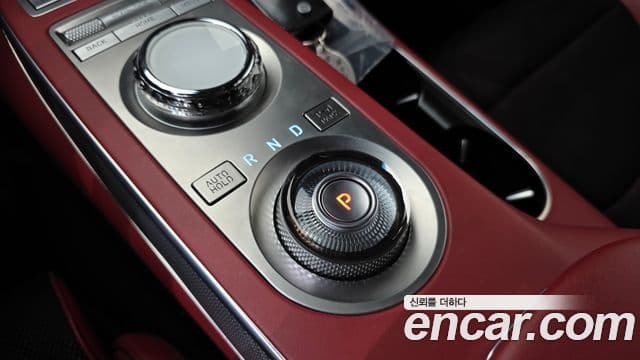 Genesis GV70 2021 — ფოტო 9/20