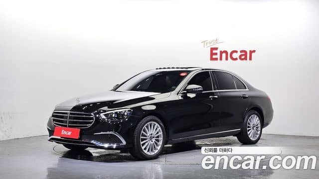 Mercedes-Benz E-Class, 2022