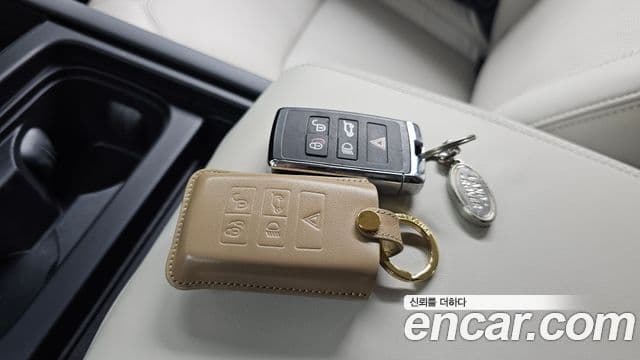 Land Rover Defender 2022 — ფოტო 18/20