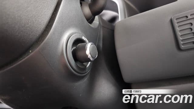 Land Rover Defender 2022 — Photo 22/31