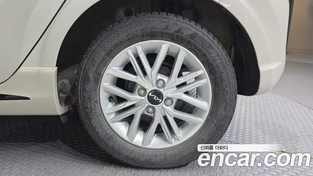 Kia Morning Urban 2023 — ფოტო 1/29