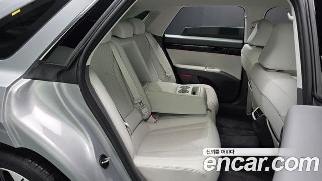 Hyundai Grandeur 2023 — Şəkil 10/20