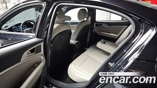Genesis G70 2022 — фото 11 из 20