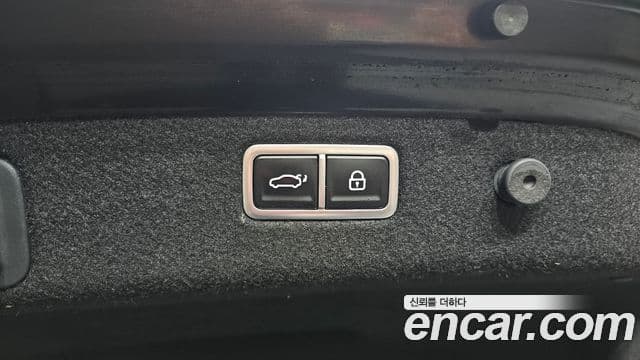Genesis G70 2022 — фото 17 из 20
