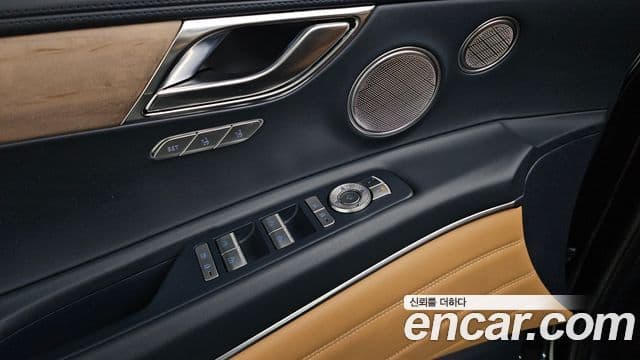 Genesis GV80 2022 — фото 18 из 20