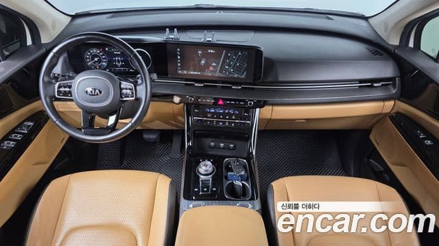 Kia Carnival 2020 — фото 7 из 20
