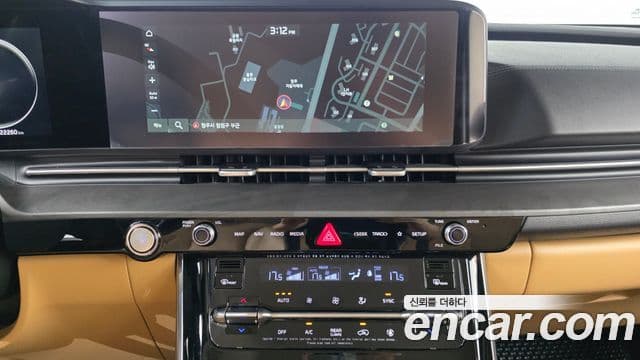 Kia Carnival 2020 — фото 14 из 20