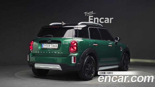 Mini Cooper Countryman 2023 — Фото 2/20