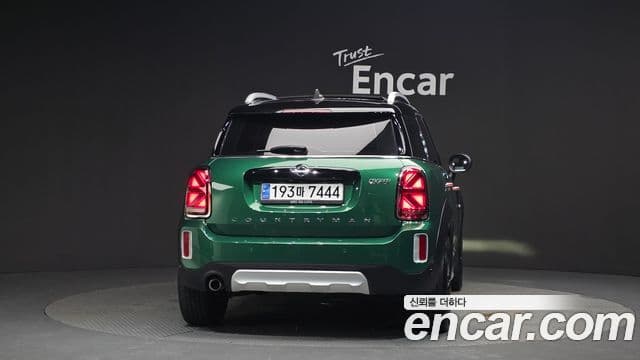 Mini Cooper Countryman 2023 — Фото 4/20