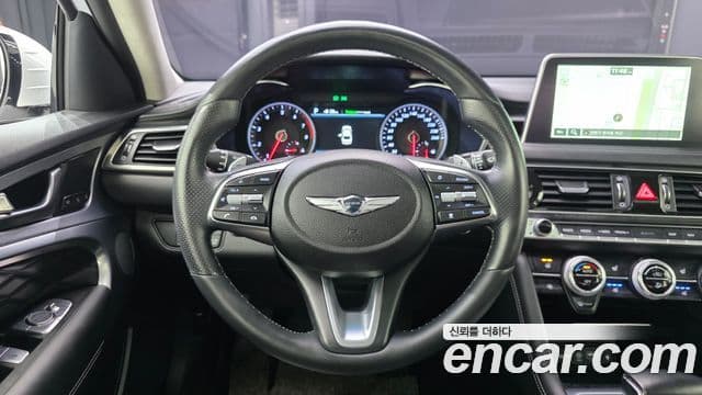 Genesis G70 2018 — ფოტო 13/20