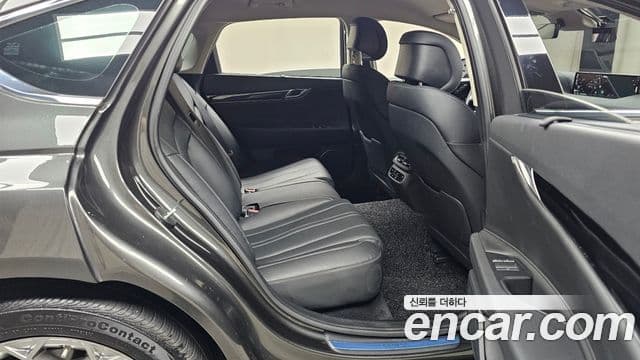 Genesis Electrified G80 2022 — Şəkil 10/20