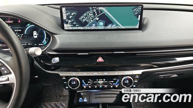 Genesis Electrified G80 2022 — фото 11 из 20