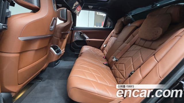 BMW i7 2024 — ფოტო 32/32