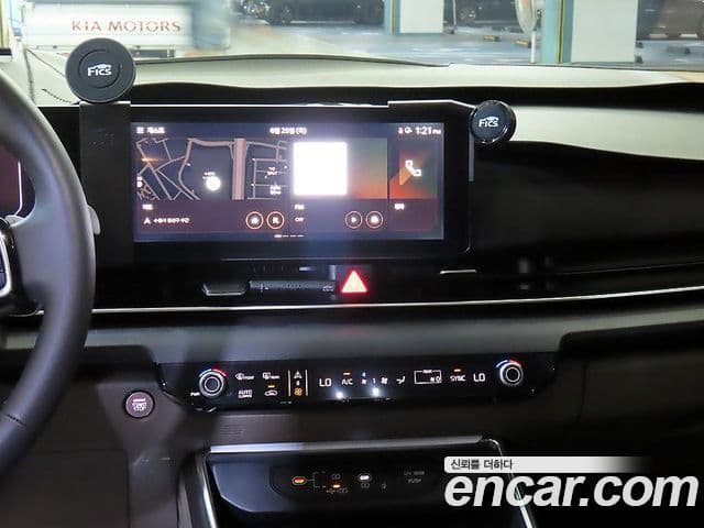 Kia Carnival 2024 — фото 8 из 20