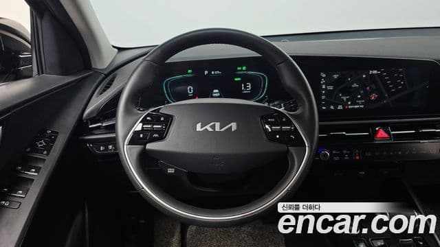 Kia Niro 2022 — Şəkil 13/20