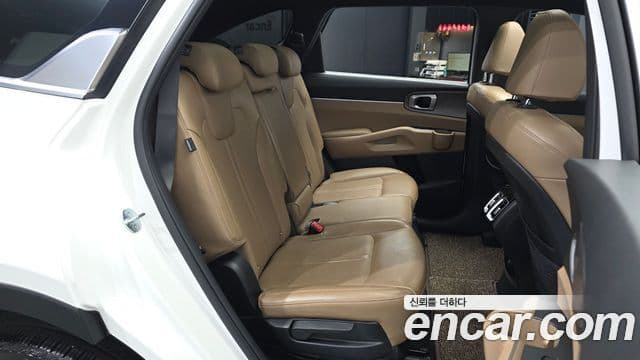 Kia Sorento 2023 — фото 12 из 20