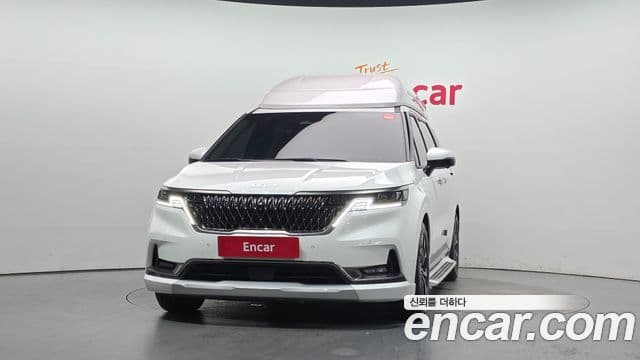 Kia Carnival 2023 — ფოტო 3/20