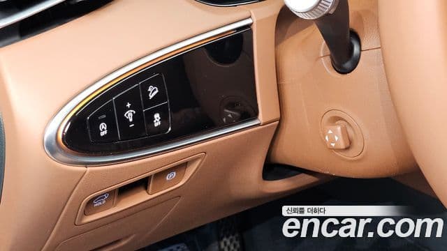 Genesis GV70 2022 — Фото 16/20