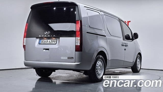 Hyundai Staria 2023 — Şəkil 2/20