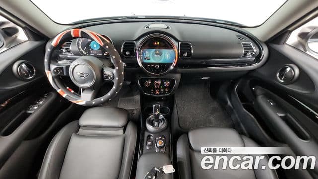 Mini Cooper Clubman 2021 — Photo 7/32
