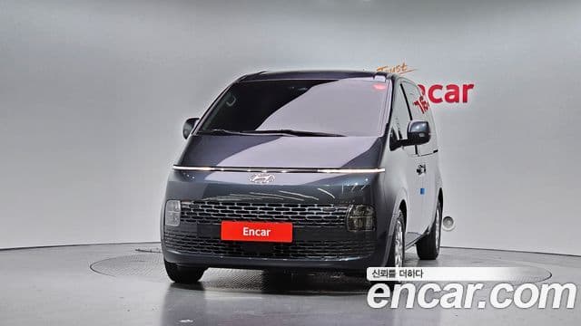 Hyundai Staria 2021 — ფოტო 3/20