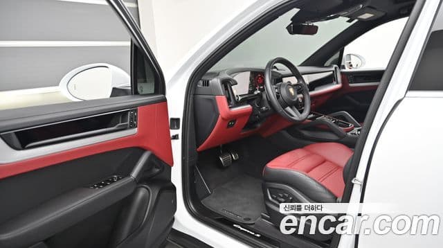 Porsche Cayenne 2025 — Şəkil 10/20
