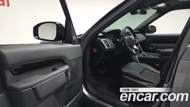 Land Rover Discovery 5 2025 — ფოტო 10/20