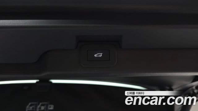 Land Rover Discovery 5 2025 — фото 20 из 20